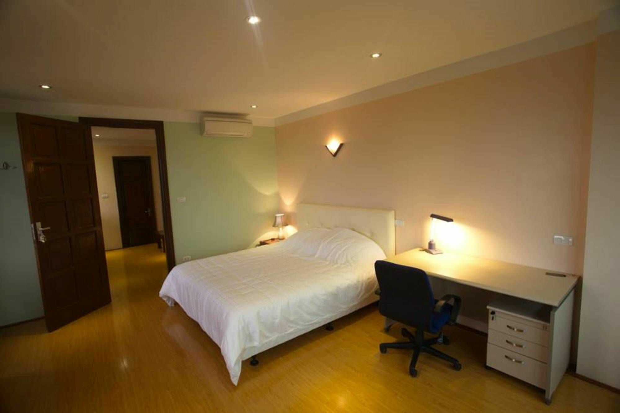 Apartamento Poonsa Nguyen Phong Sac Hanói Exterior foto